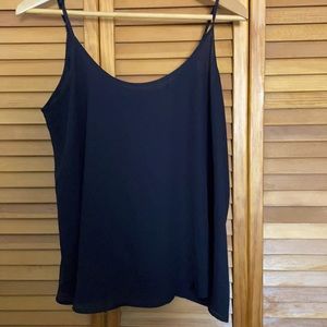 Flowy tank